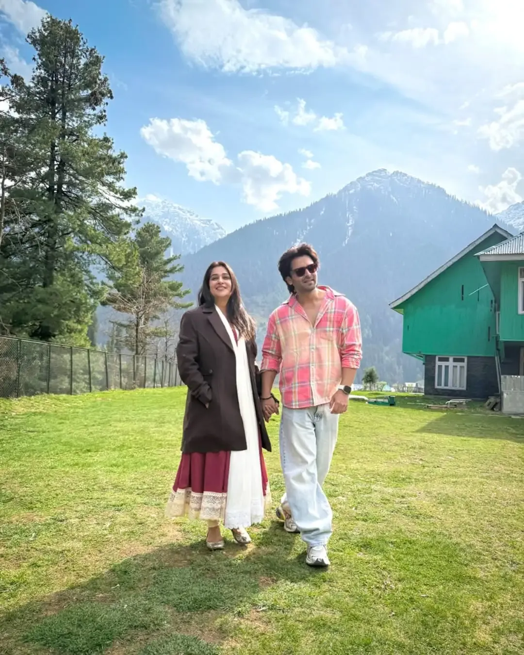 What captivating story does ‘Metro In Dino’ trailer unveil?