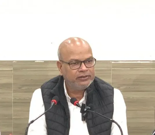 क्या राज्य की गरीब जनता माइक्रोफाइनेंस कंपनियों से परेशान है, सरकार क्यों नहीं रोक रही है? - राजेश राम