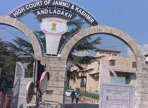 Migrant Kashmiri woman will not lose migrant status after marrying non-migrant: J&K HC  