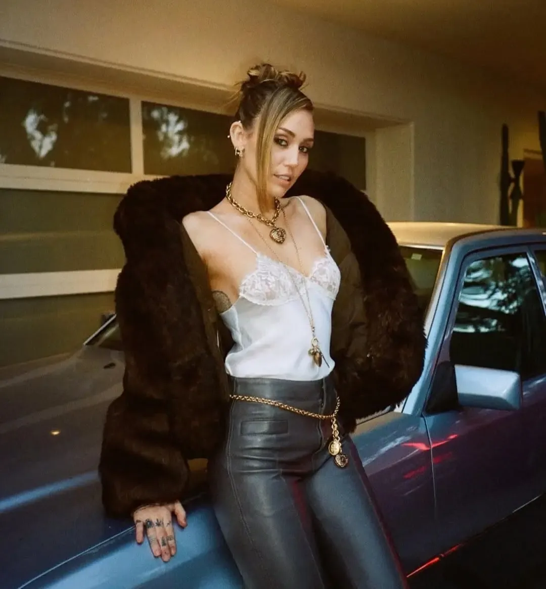 Did Miley Cyrus Just Call Her Engagement Ring a 'Black Friday Deal'?