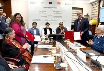 ग्रामीण क्षेत्रों में वित्तीय सेवाओं और लॉजिस्टिक्स को मजबूत बनाने के लिए ग्रामीण विकास मंत्रालय और डाक विभाग ने साइन किया एमओयू