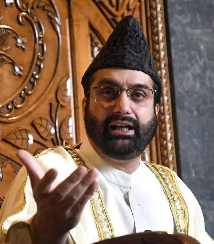 Mirwaiz Umar Farooq Reports House Arrest amid Waqf Act Controversy