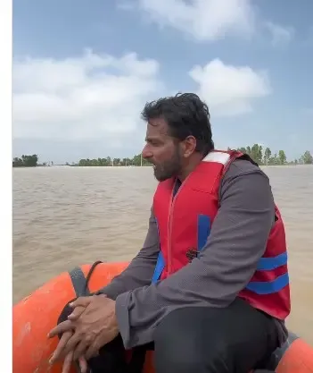 क्या सोनू सूद ने पंजाब बाढ़ संकट पर कहा, 'मिट्टी छोड़ने वाले नहीं, साथ मिलकर जीतेंगे जंग'?