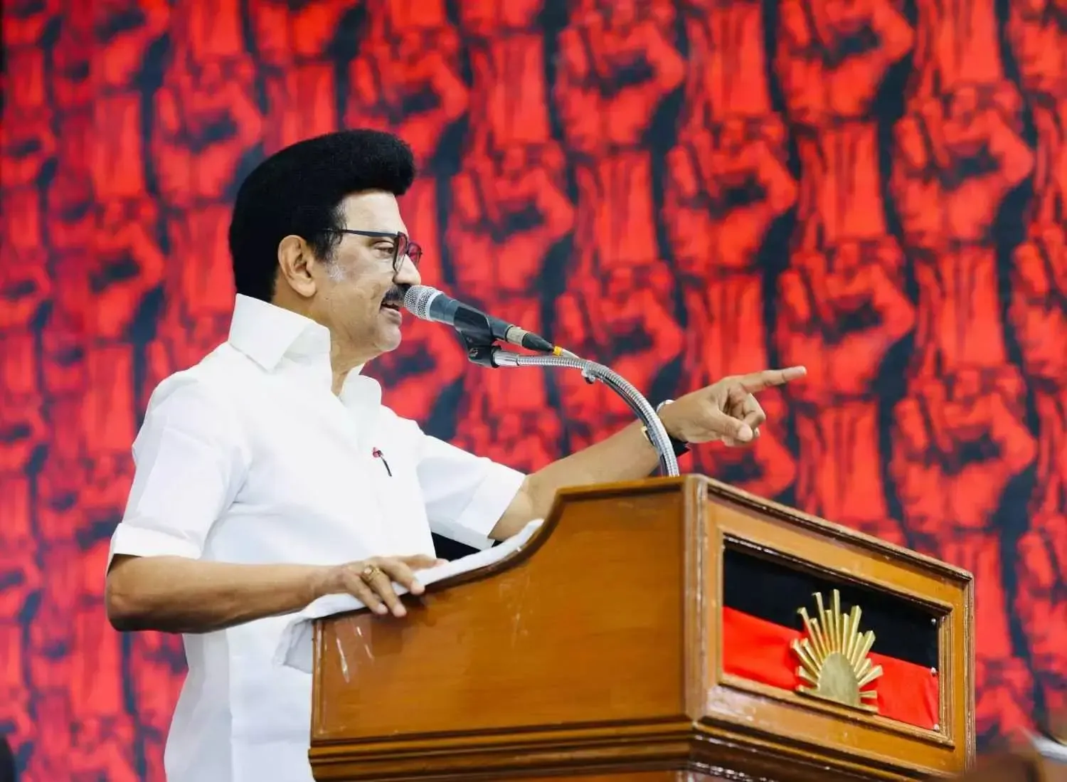What Did MK Stalin Emphasize at the DMK District Secretaries Meet?