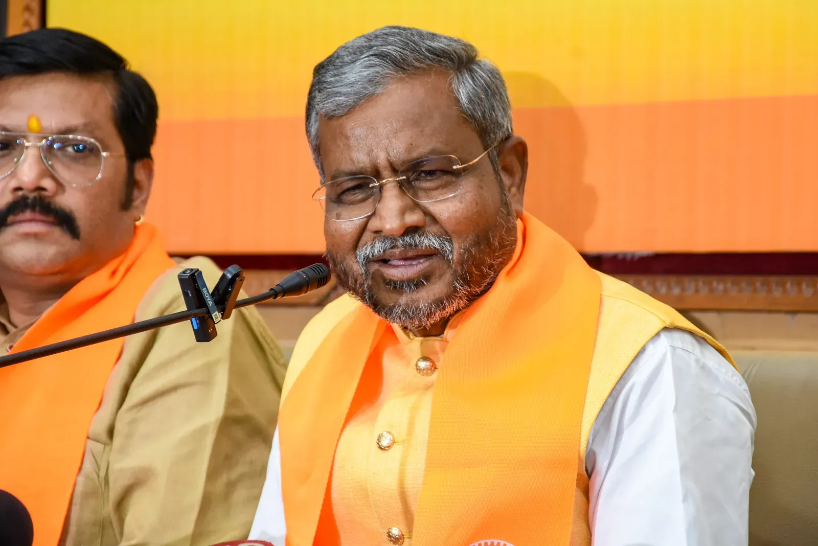 एमएमडीआर संशोधन पर झारखंड में लेटर वार: वित्त मंत्री किशोर बोले — ₹14,000 करोड़ राजस्व खतरे में, मरांडी ने सेस नीति पर उठाए सवाल