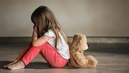 मोबाइल, पढ़ाई का दबाव और घर का माहौल, बच्चों के मानसिक स्वास्थ्य पर डाल रहे असर