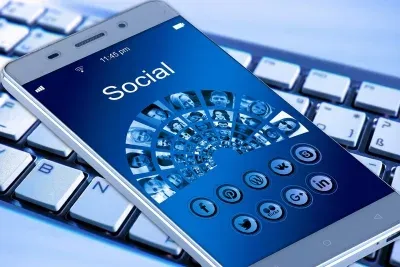Tamil Nadu bans mobile phones in major temples from September 1