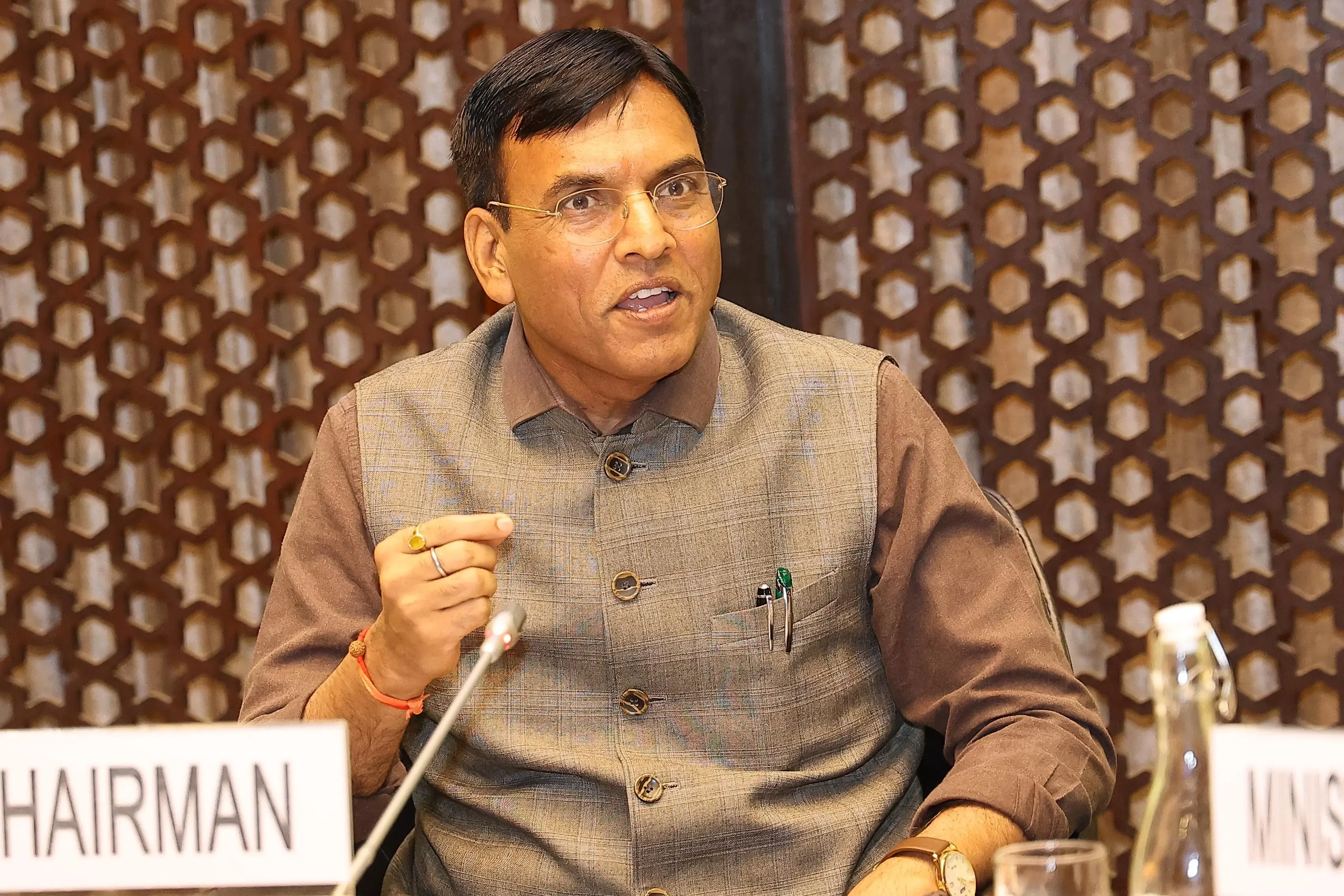 क्या मोदी सरकार भारत को वैश्विक खेल महाशक्ति बनाने के मिशन पर अडिग है? : मनसुख मांडविया