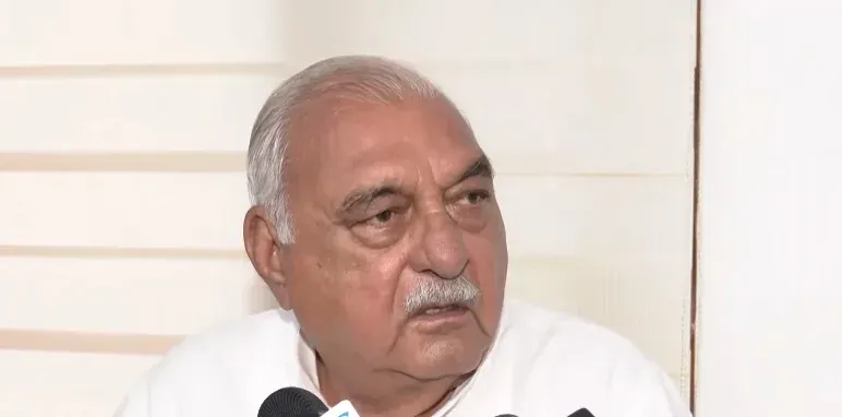 मोदी सरकार के 12 साल पर हुड्डा का हमला: बेरोज़गारी, महंगाई और किसान संकट पर उठाए सवाल