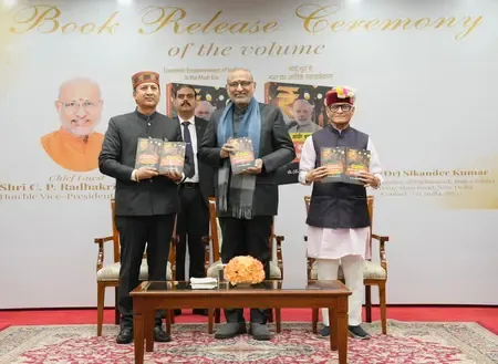 'मोदी युग में भारत का आर्थिक सशक्तीकरण' किताब का उपराष्ट्रपति ने किया विमोचन