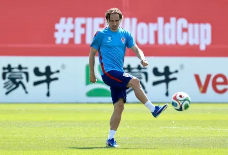 Modric extends AC Milan contract until June 2027 at age 40