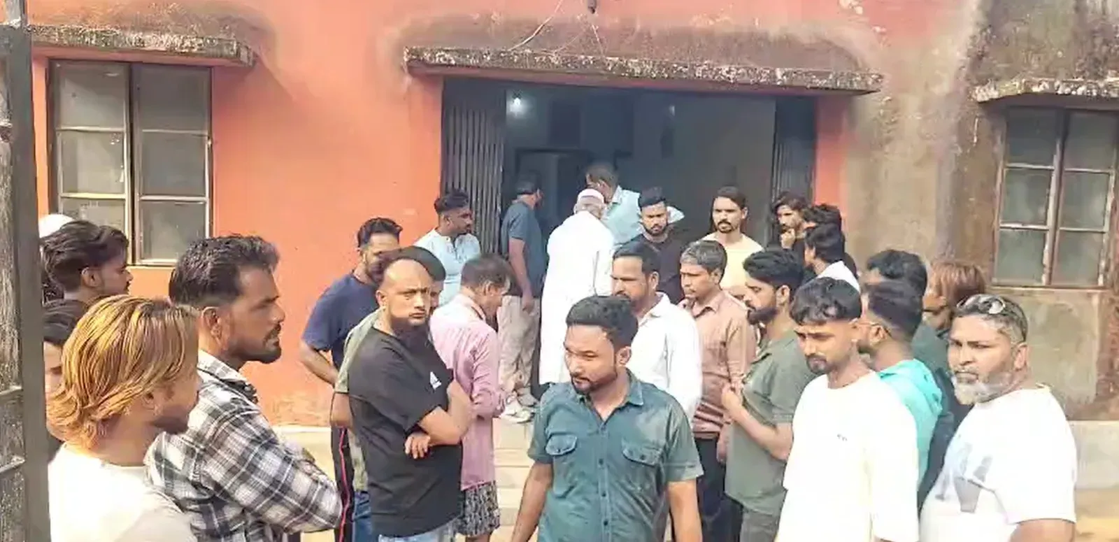 चतरा में मोहर्रम जुलूस के दौरान युवक की हत्या, पानी मांगने के बहाने घर में घुसे हमलावर