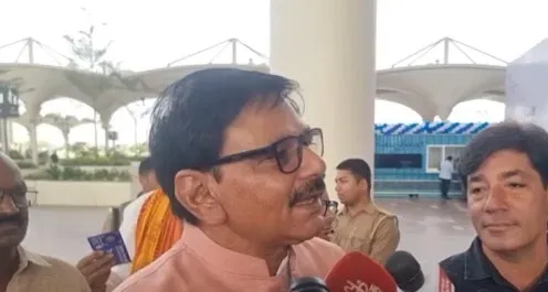 Noida International Airport inaugural flight lands at 7:55 am, marking commercial ops launch
