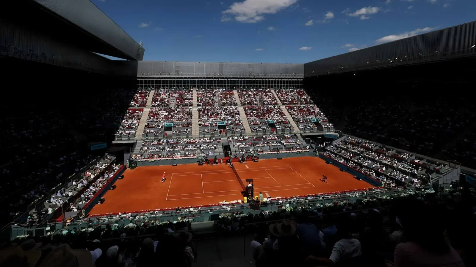 What Caused the Suspension of Monday's Play at the Madrid Open?