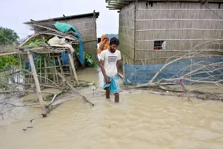 How is the Home Ministry Supporting Flood-Hit States?