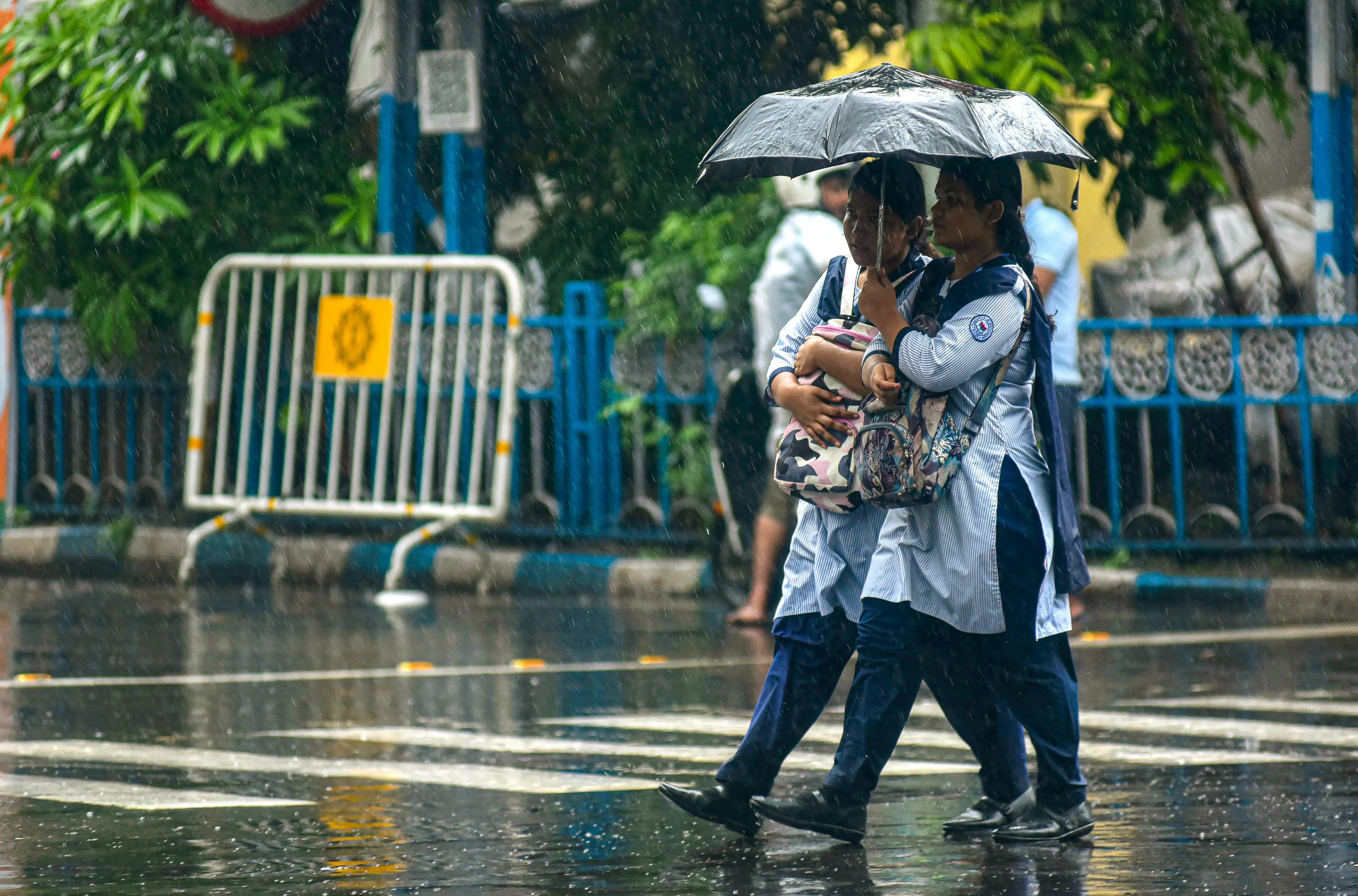 Is the Monsoon Impact Decreasing? Light to Moderate Rain Expected in Bengal Next Week