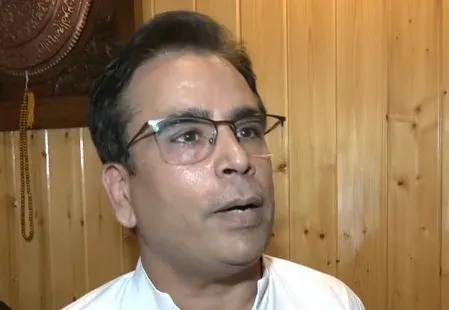 मानसून सत्र के पहले दिन जंतर-मंतर पर NC का प्रदर्शन, J&K राज्य दर्जे की मांग