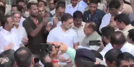 Jitendra Singh meets Rahul Gandhi as Congress protests NEET leaks outside PM's house