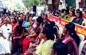 Support for Kerala Asha Workers from MoS Suresh Gopi and Priyanka Gandhi