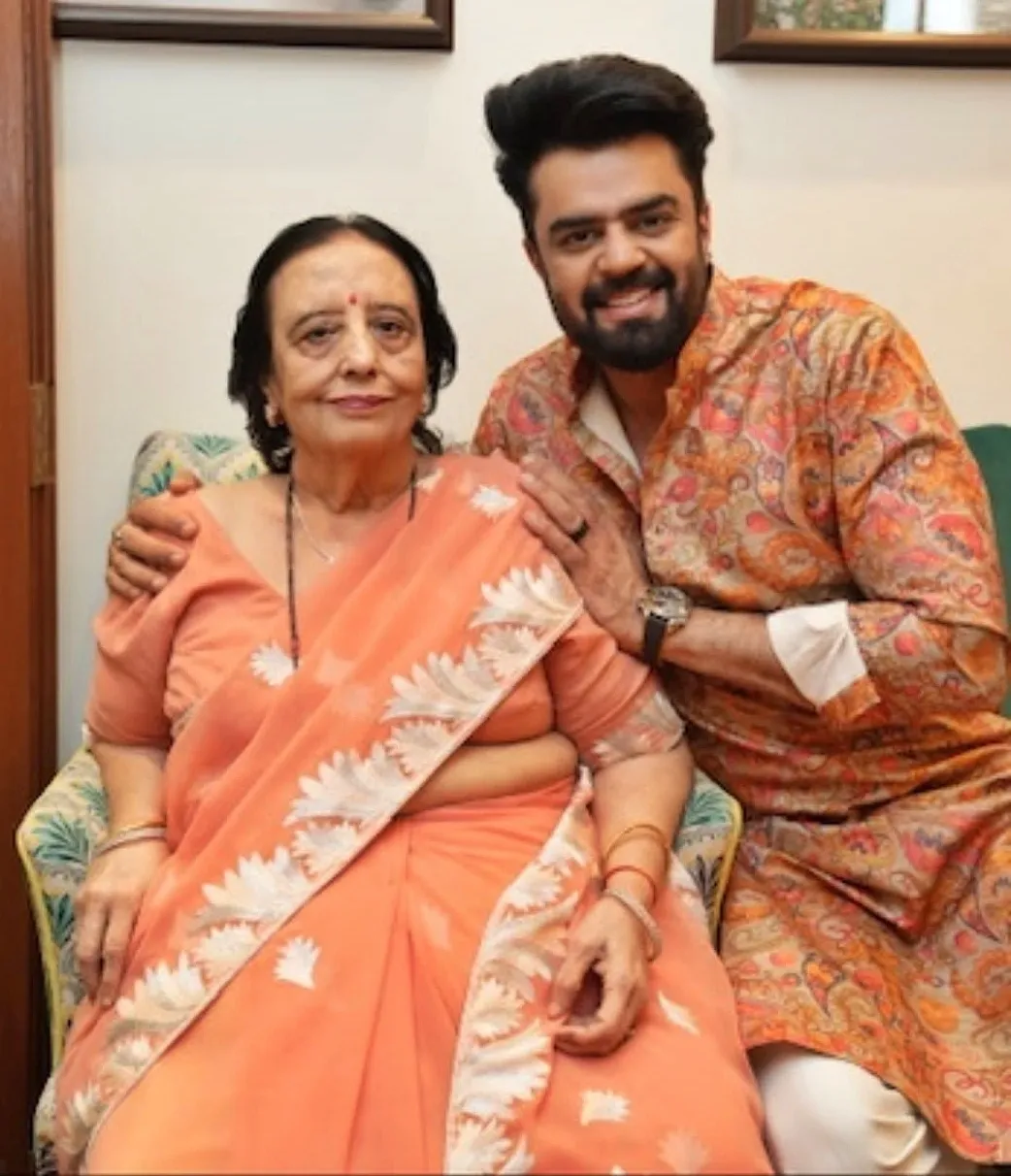 How is Maniesh Paul Celebrating Mother's Day?