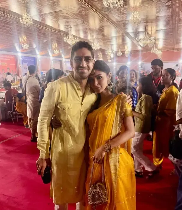 Mouni Roy reunites with Ayan Mukerji at 80th North Bombay Durga Puja