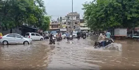 Chitrakoot floods: 1,438 evacuated as Mandakini surges; 3 die in wall collapse