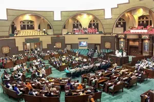 Madhya Pradesh Assembly Suspended Amid Opposition Outcry Regarding Fertiliser Matters