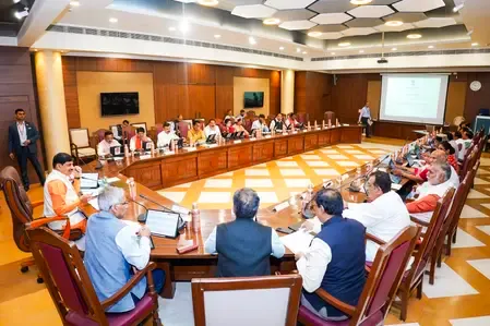 Madhya Pradesh Cabinet Unveils New Farmer Aid and Stamp Duty Exemptions for 46 Lakh Families