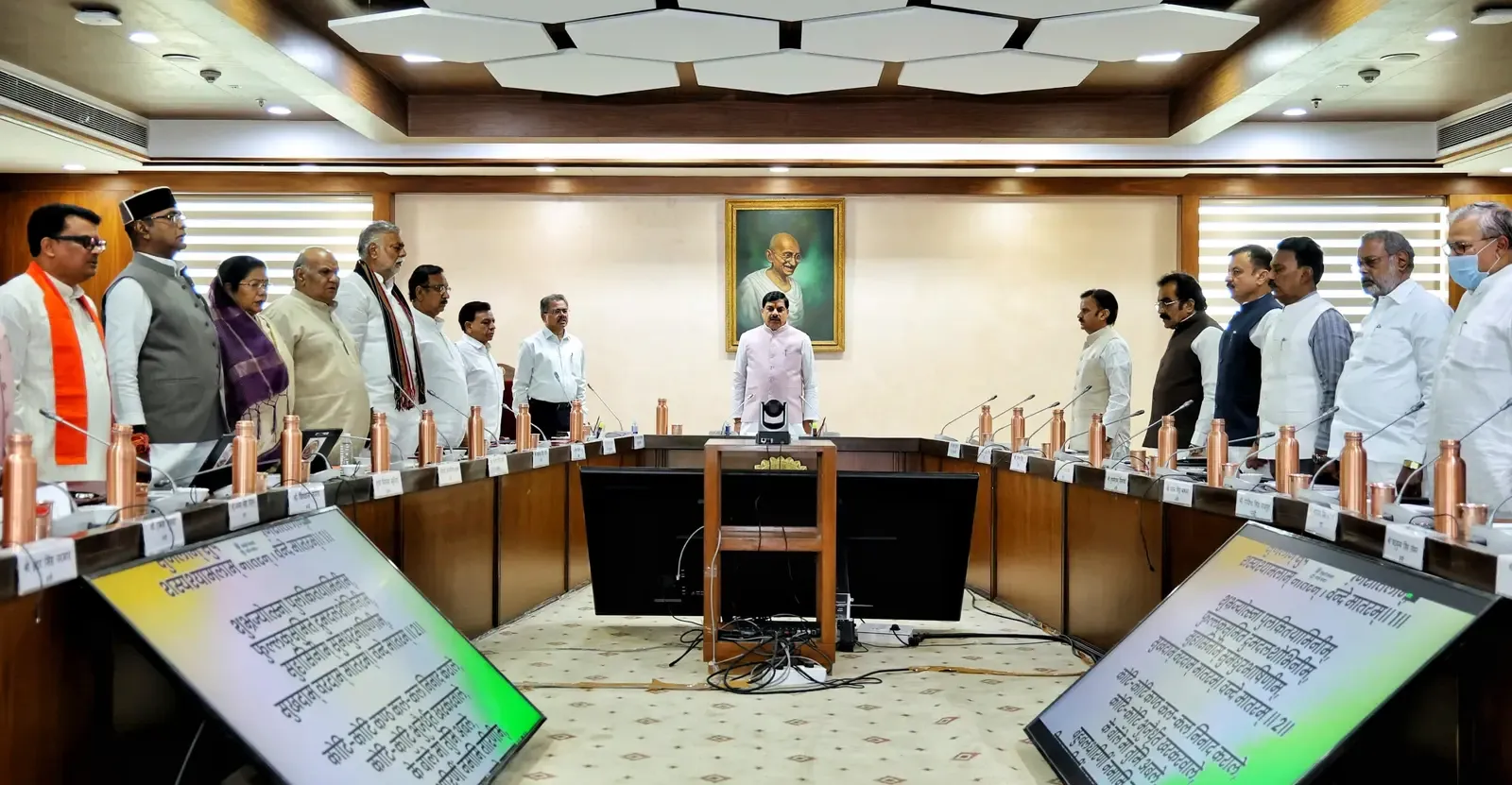 MP Cabinet passes special resolution honouring PM Modi's 25 years in public life