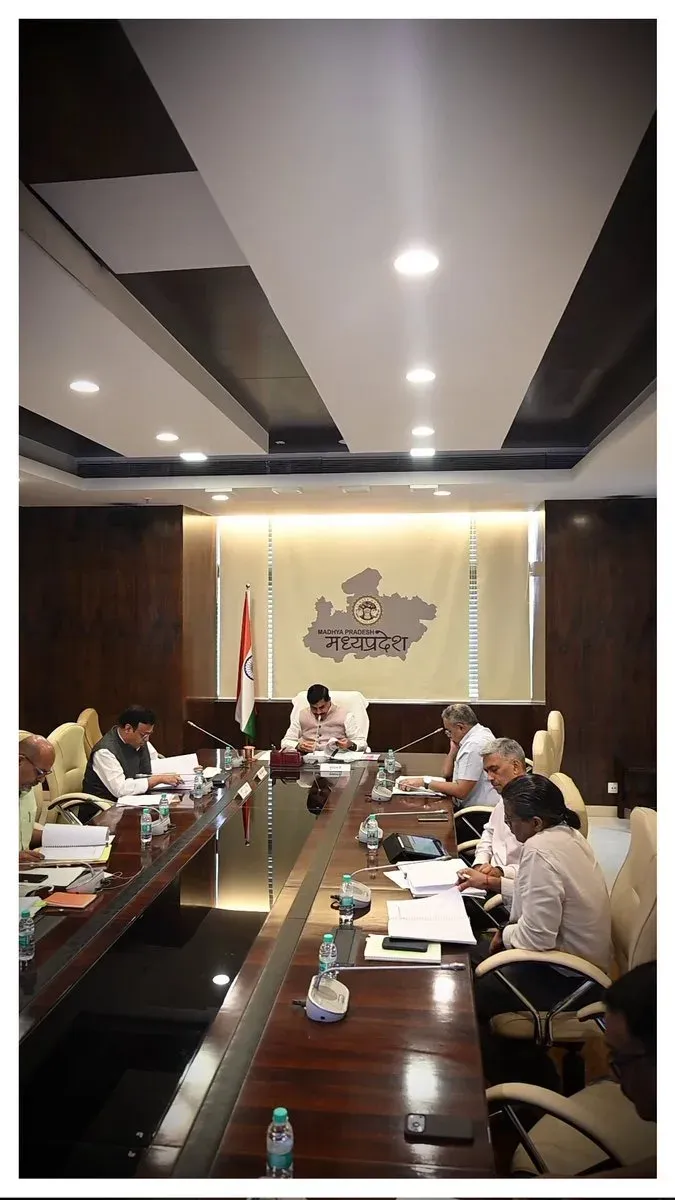 MP CM Dr. Mohan Yadav Chairs 6th Board Meet of State Asset Firm