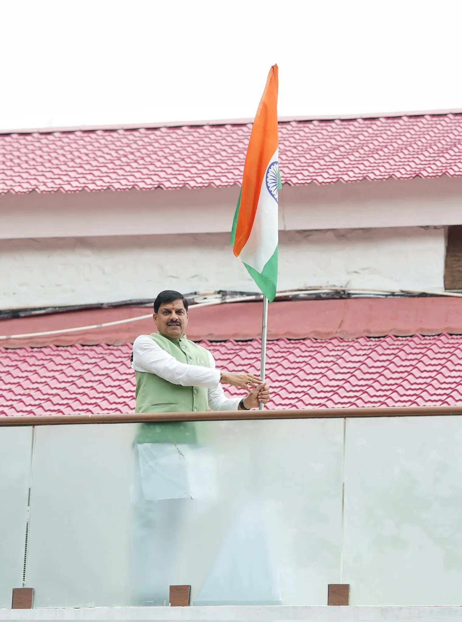 Did MP CM Hoist the Tiranga at His Residence?