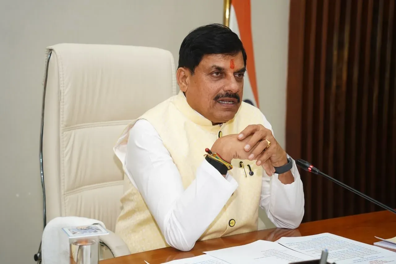 MP CM Mohan Yadav Reviews Samrasta Sankalp Abhiyan