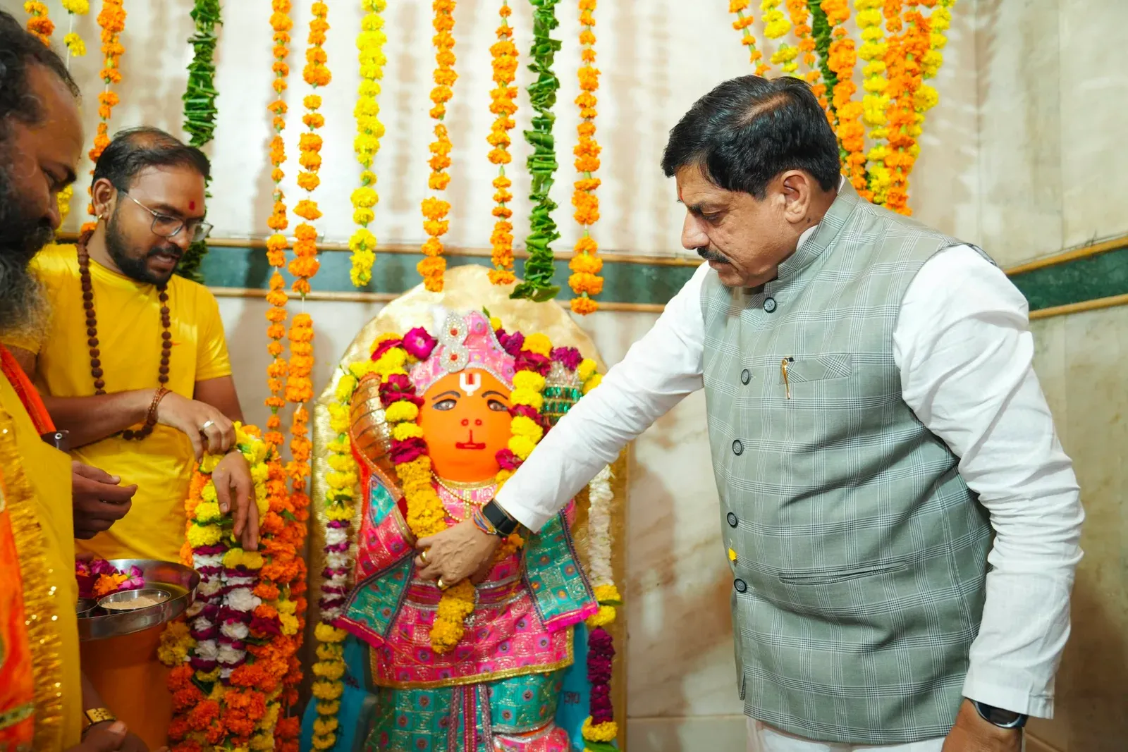 MP CM Mohan Yadav Visits Hazaari Hanuman Temple in Ujjain
