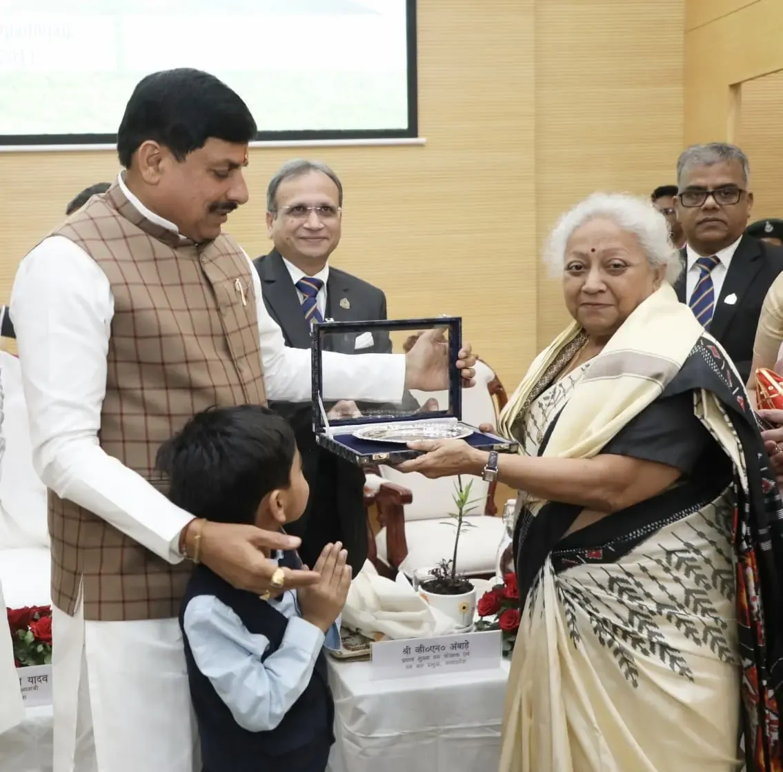 Did MP CM Award Late Dr. P.B. Gangopadhyay for His Lifetime Achievements?
