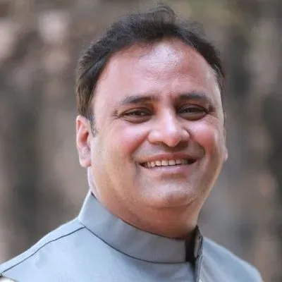 Narmada illegal sand mining: Congress flags Sehore breach of monsoon ban