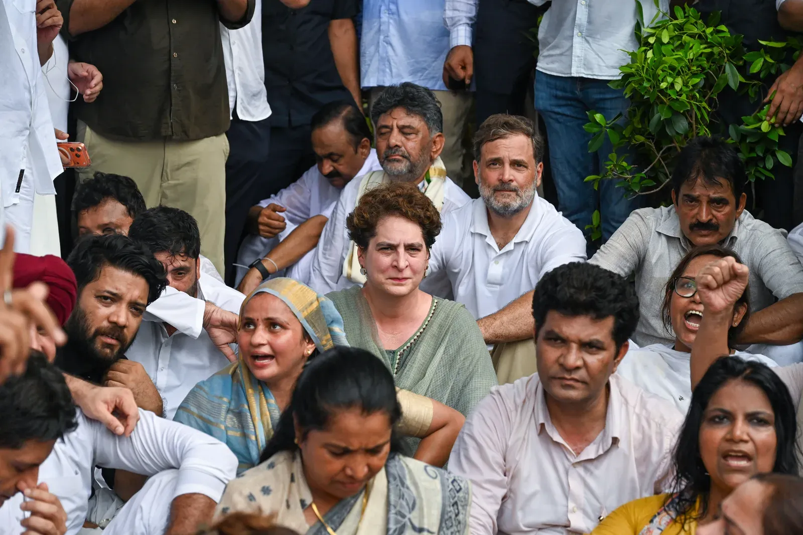 MP Congress MLAs stage dharna at Assembly over Delhi student lathi-charge