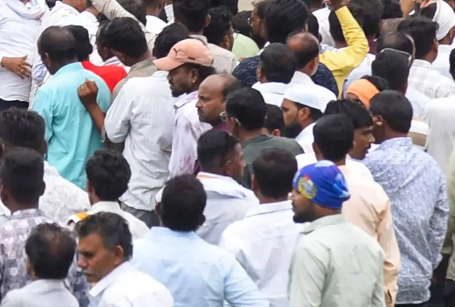 Why Are Farmers Protesting Over Urea Shortage in Ujjain?