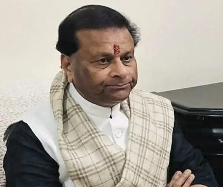 Jaibhan Singh Pawaiya Engages with Governor Patel as New Finance Commission Chairman