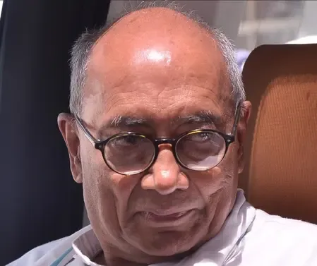 Did a Former Congress Leader's Relative Call for an FIR Against Digvijaya Singh?