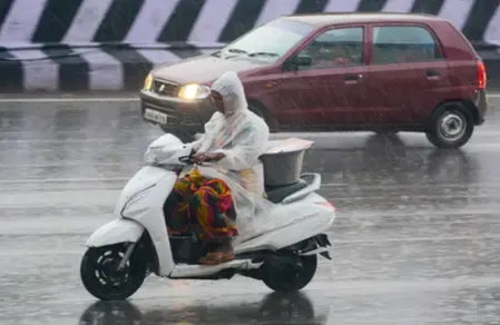 How is MP Coping with Unseasonal Rains and Temperature Changes Due to Western Disturbance?