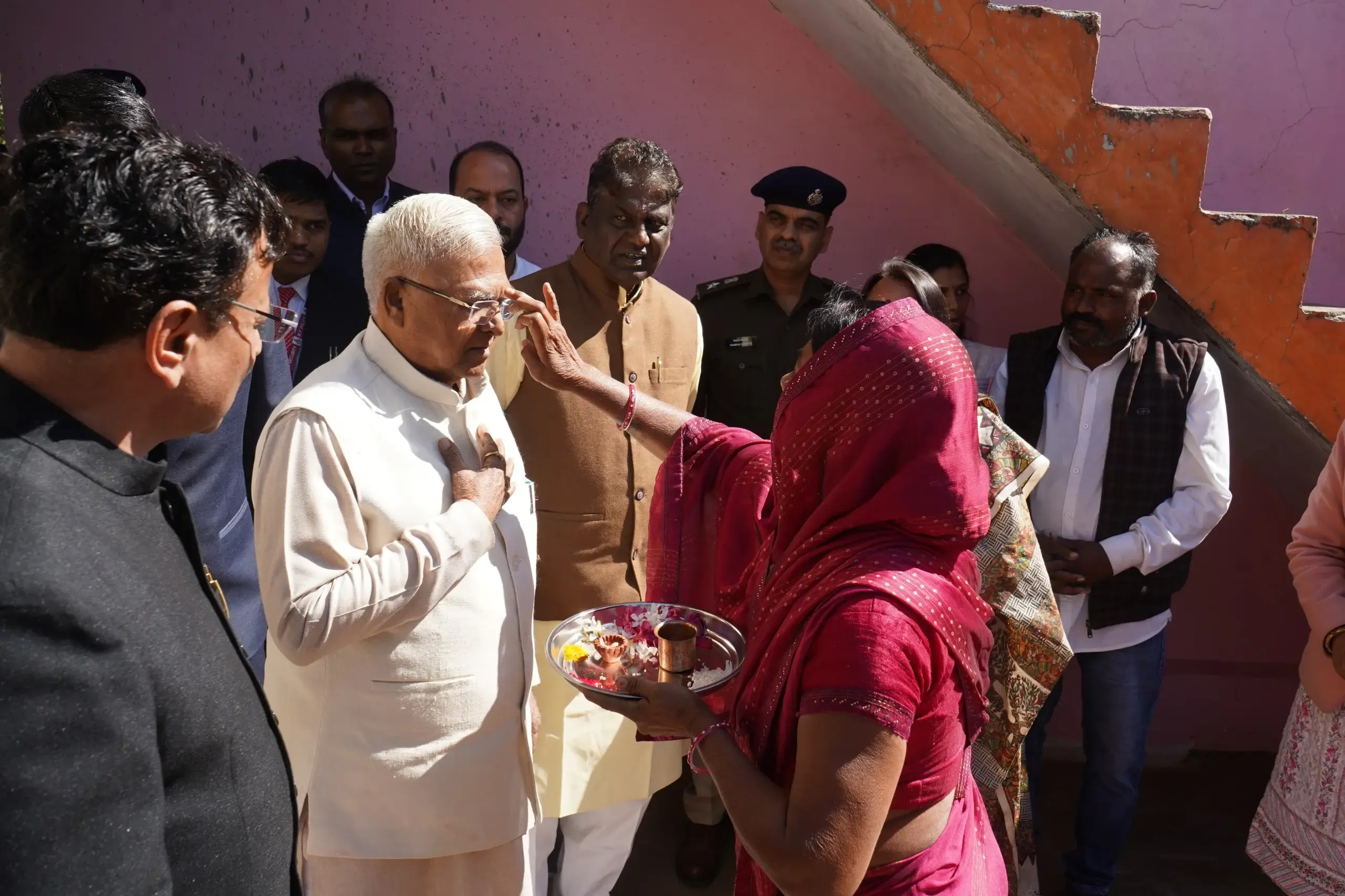 Madhya Pradesh Governor Interacts with PM Jan Man Yojana Recipients