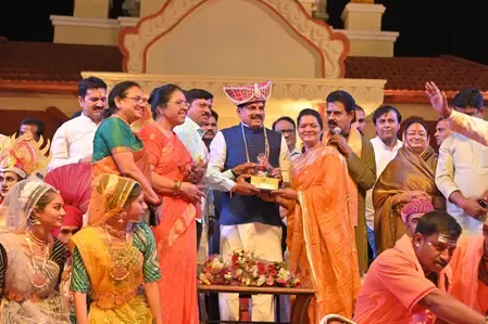 Indore's Mango Jatra celebrates cultural unity, farmers get ₹11,000 incentives