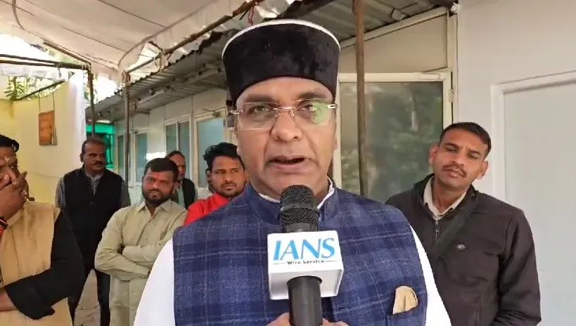 Madhya Pradesh Minister Vishwas Sarang Criticizes Mehbooba Mufti for Her India-Bangladesh Comparison