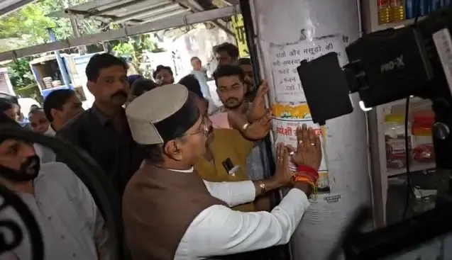 How is MP Minister Vishwas Sarang Promoting 'Swadeshi' in Narela?