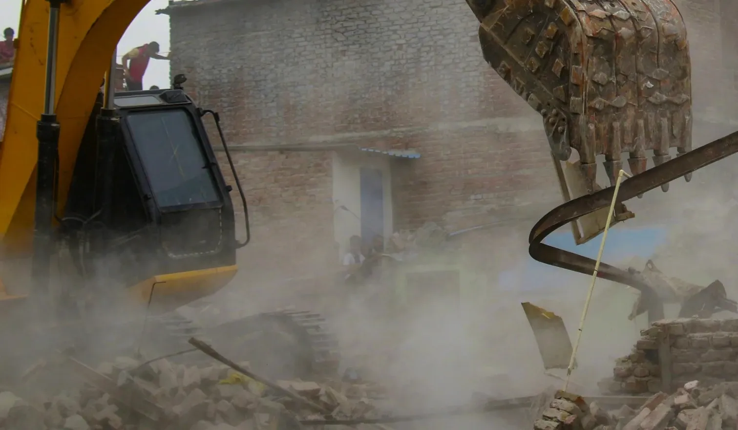 What Happened to Over 100 Tribal Families in Sidhi?