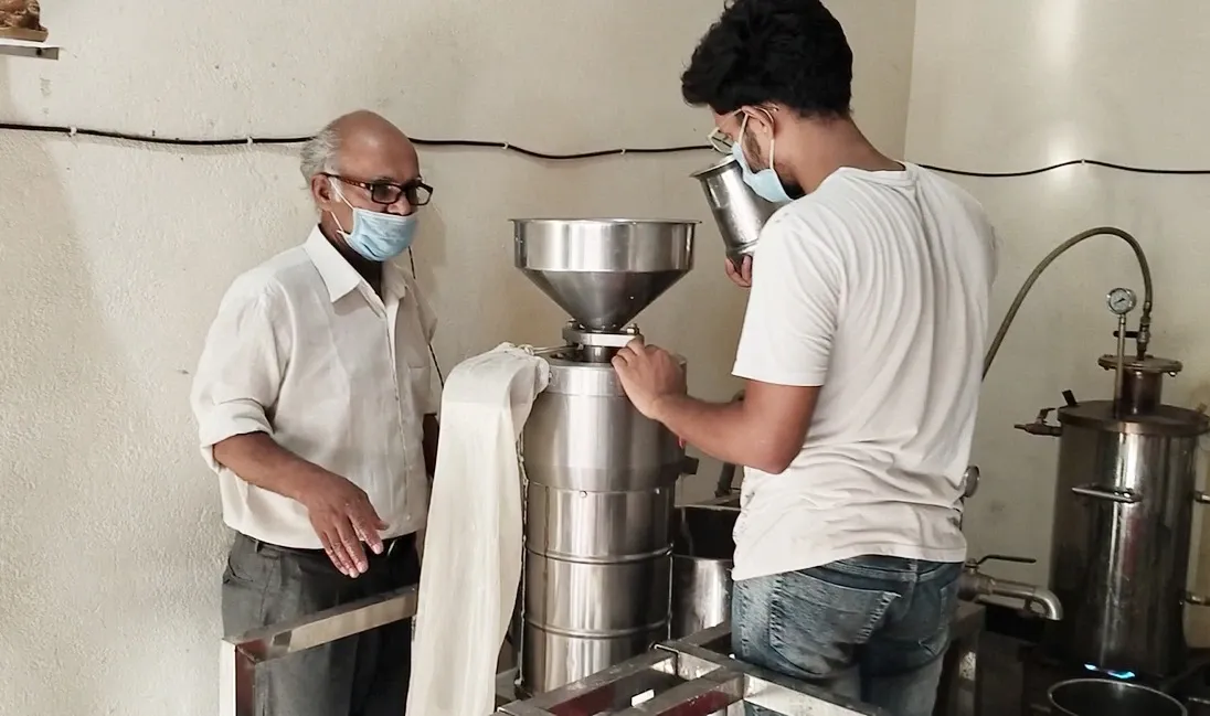 How is PMEGP Empowering Neemuch Entrepreneurs to Become Self-Reliant and Job Creators?