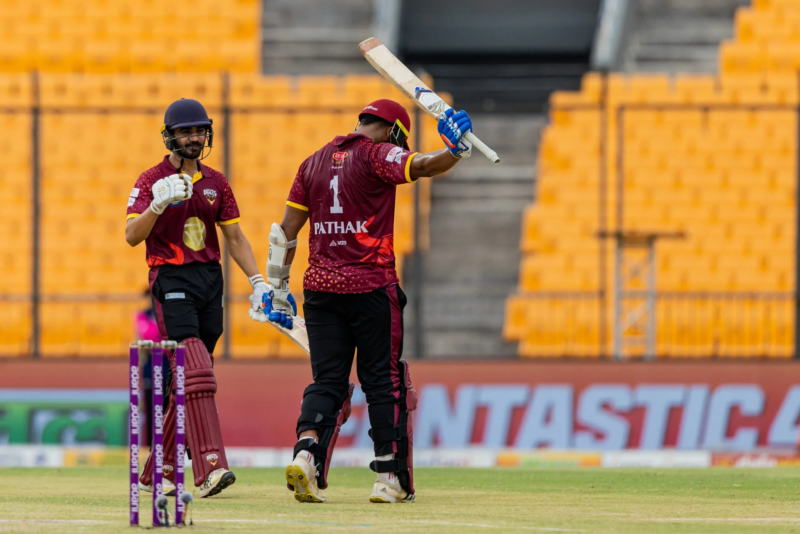 Can Bundelkhand Bulls Defeat Indore Pink Panthers in Record 245-Run Chase?