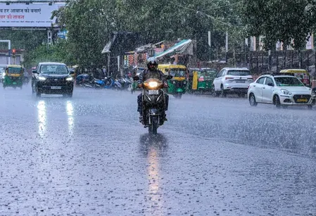Rewa floods: 4,000+ displaced, Dy CM reviews relief camps after 3-day rain