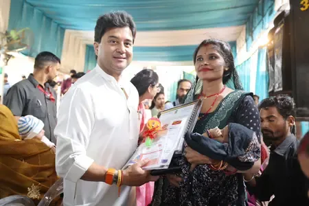 What Initiative Did Scindia Announce for Sukanya Samriddhi Accounts in Guna?