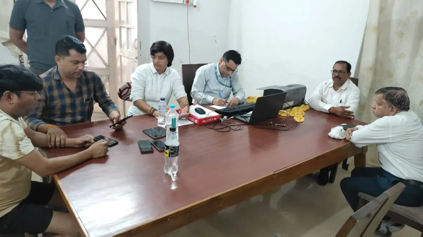 MP doctors caught in Lokayukta bribe trap at Rajpur CHC, Barwani